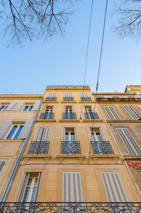 Superbe Appart, Central, Petit Balcon & Vue Place Marsylia Apartament