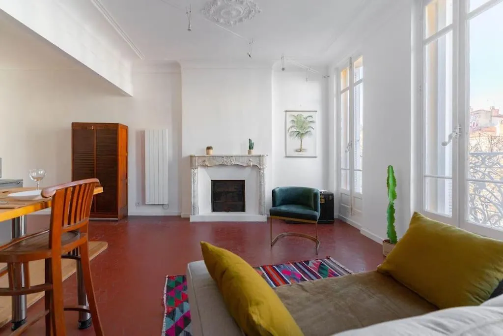 Superbe Appart, Central, Petit Balcon & Vue Place Marsylia Francja