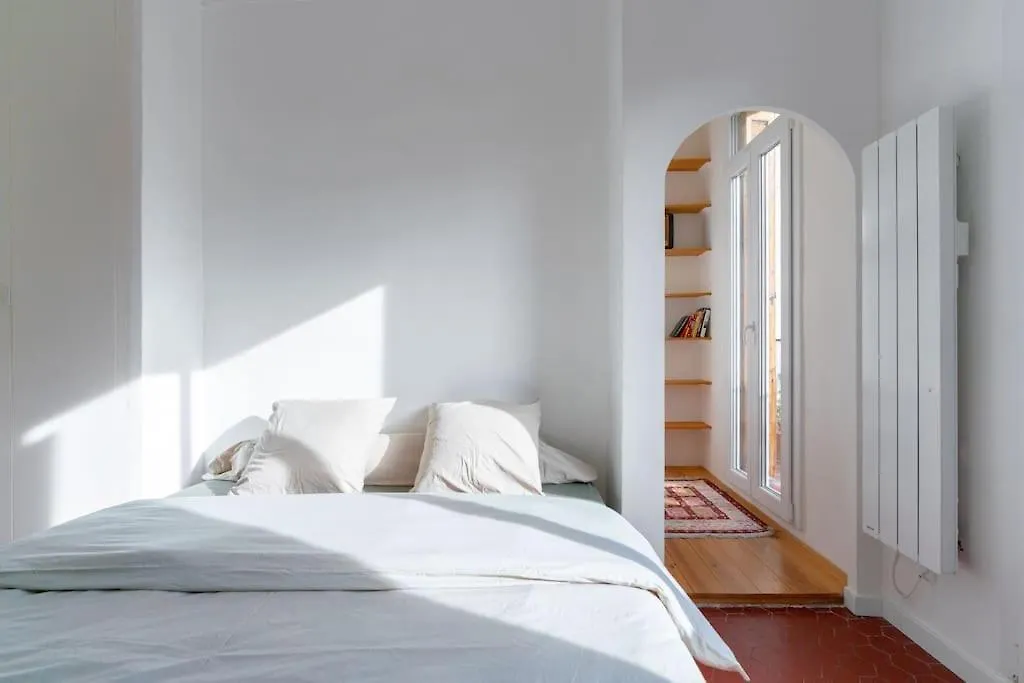 Superbe Appart, Central, Petit Balcon & Vue Place Marsylia