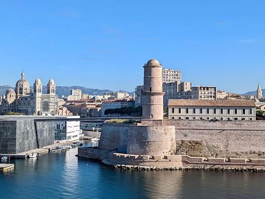 Superbe Appart, Central, Petit Balcon & Vue Place Marsylia